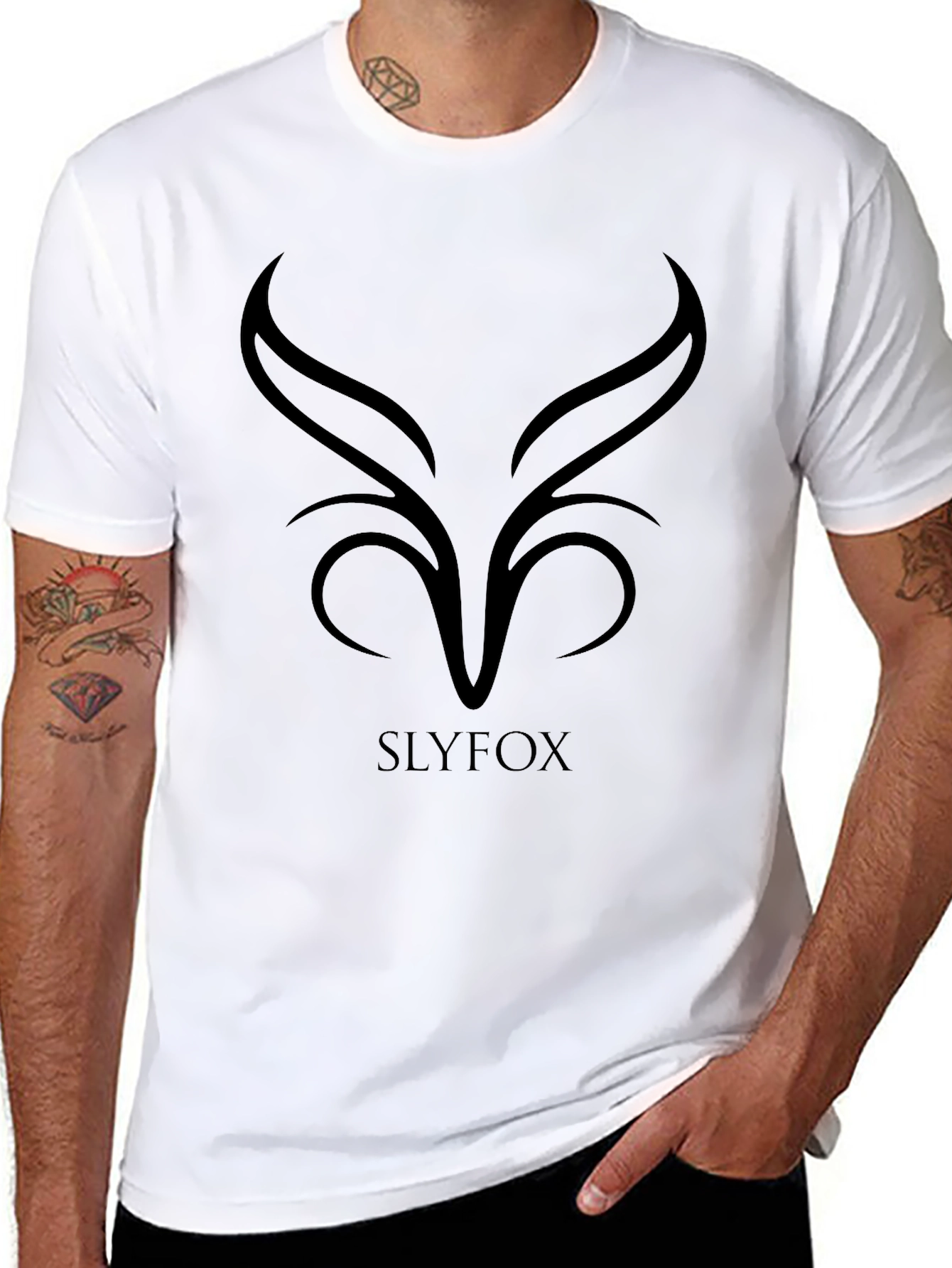 Slyfox Graphic Tee - Modern Minimalist Design